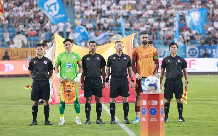 Trọng tài trận Nam Định thua HAGL mắc sai sót nghiêm trọng tình huống Xuân Son bị phạm lỗi: Chờ án kỷ luật