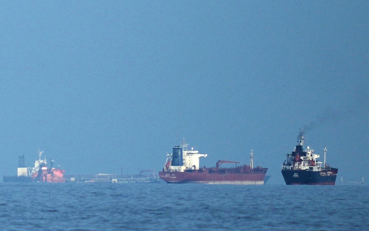 Mỹ gia tăng áp lực, Iran cứng rắn