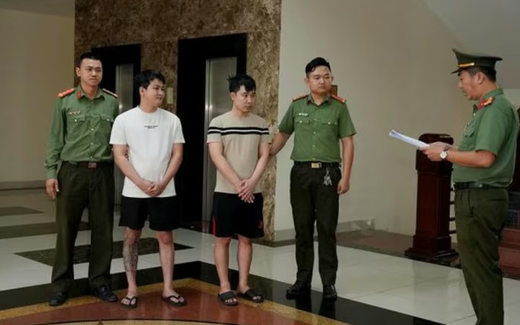 Bắt 4 bị can dùng thủ đoạn 'đổi SIM' để chiếm đoạt hàng chục tỉ đồng