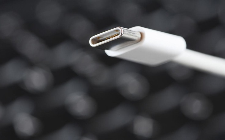 Tại sao cùng một sợi cáp USB-C mà máy này sạc nhanh, máy kia lại không?
