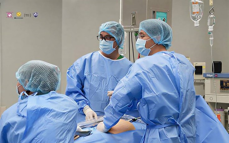 Từ Mỹ về BV Phương Châu mổ nội soi u xơ trên nền 4 lần mổ cũ