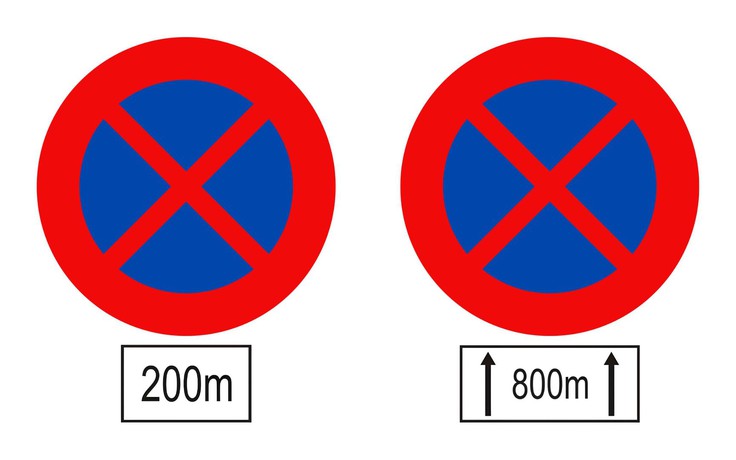 Phân biệt biển báo có ký hiệu chữ số, mũi tên phía dưới thế nào?