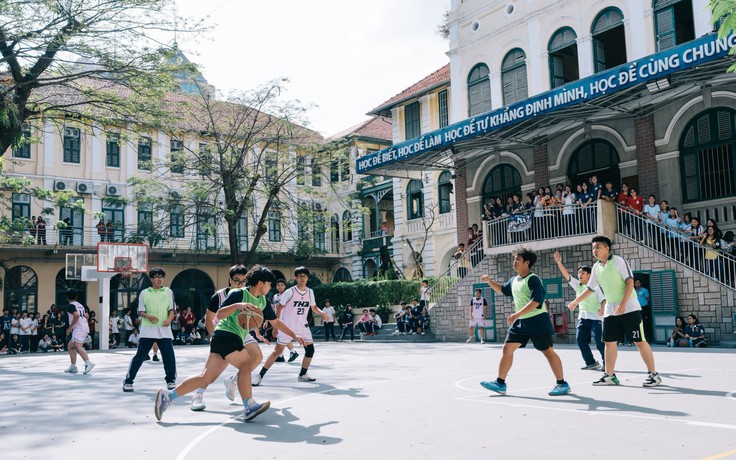 Thi lớp 10 TP.HCM: Những trường có điểm chuẩn lớp 10 cao nhất tại 3 khu vực