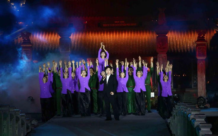 Bản hùng ca trên sông Gianh