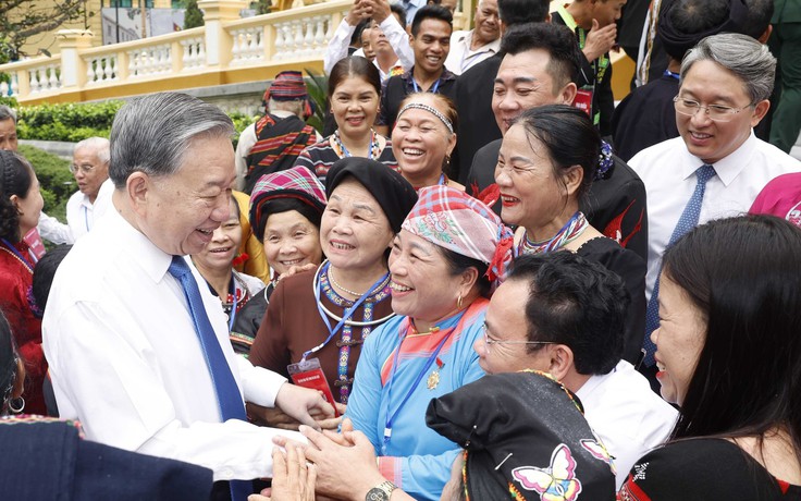 Tổng Bí thư, Chủ tịch nước: Cùng nhau giữ vững bình yên của bản làng