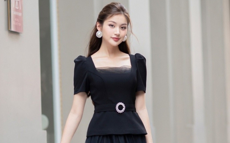 Những kiểu chân váy lưới thời thượng khuấy động xu hướng mùa này