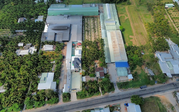 Xưởng sản xuất than gáo dừa gây ô nhiễm nặng, dân khốn khổ nhiều năm