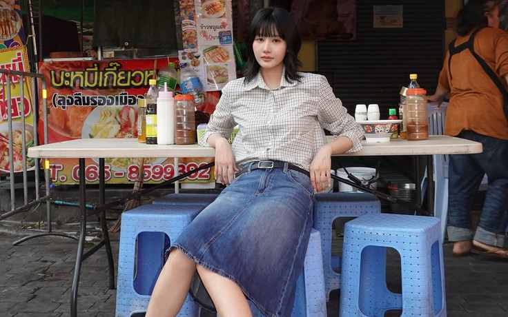 Chân váy denim 'khuấy đảo' phong cách thời trang mùa hè