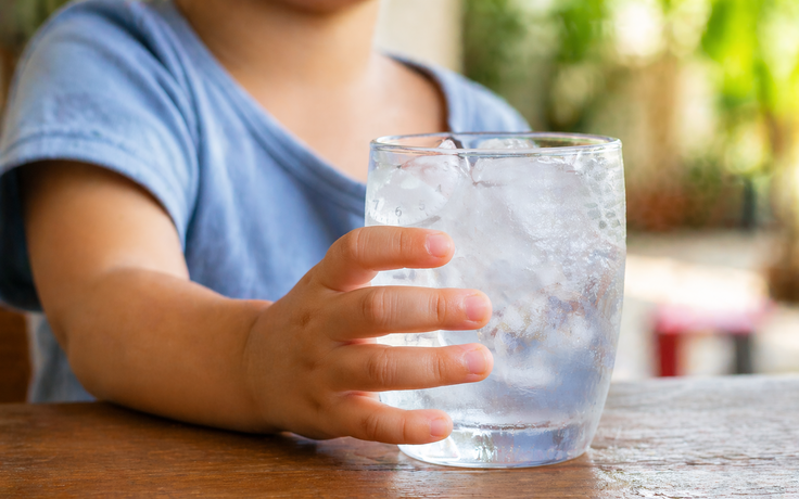 Ngộ độc thực phẩm: Vì sao cùng ăn 1 món người bị, người lại không?