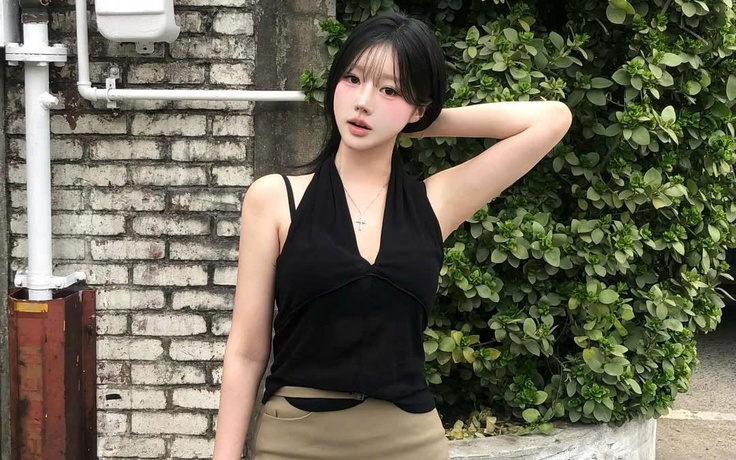 Sáng tạo diện mạo mới mỗi ngày cùng chân váy trơn không lỗi mốt