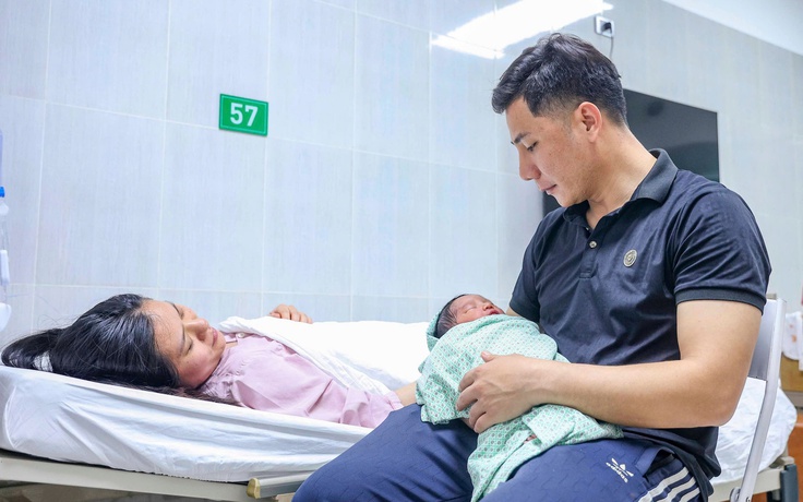 Phụ nữ sinh đủ 2 con trước 35 tuổi dự kiến được hỗ trợ 2 triệu đồng