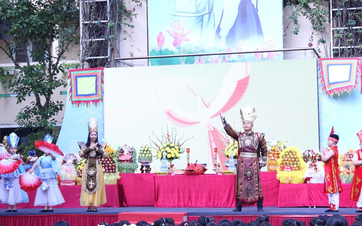 Bất ngờ với hoạt cảnh sân khấu hóa lễ Giỗ tổ Hùng Vương tại TP.HCM