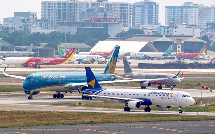 Đề xuất sân bay giảm giá cất hạ cánh, 'san sẻ gánh nặng' với hãng hàng không