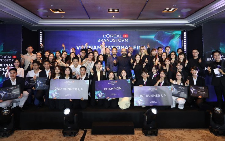 RMIT giành vé đại diện Việt Nam tranh tài với sinh viên toàn cầu ở Paris