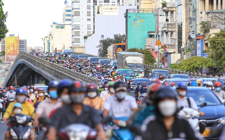 Đề xuất làm đường trên cao từ ngã tư An Sương nối  thẳng Tân Sơn Nhất