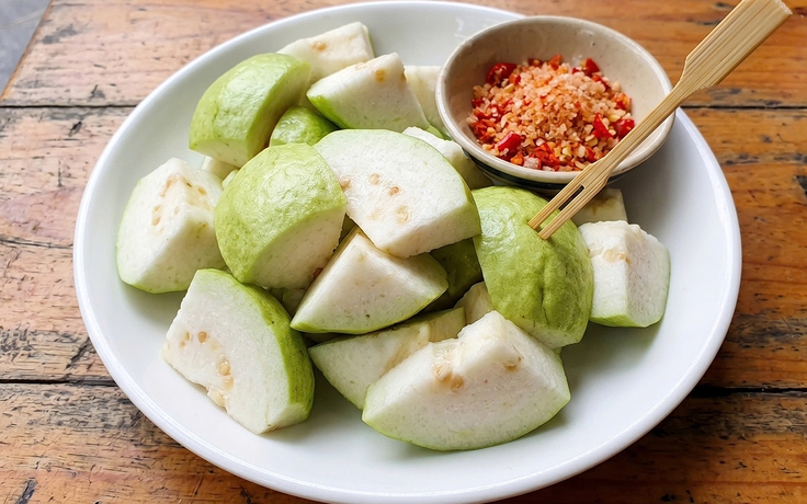 Vì sao ăn ổi mỗi ngày giúp ổn định đường huyết, tốt cho tim?