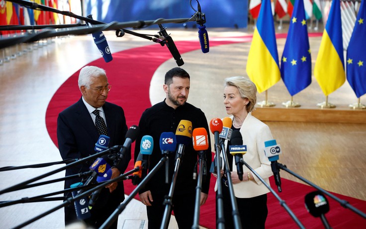 Hungary thôi phủ quyết, EU cho Ukraine vay 90 tỉ euro