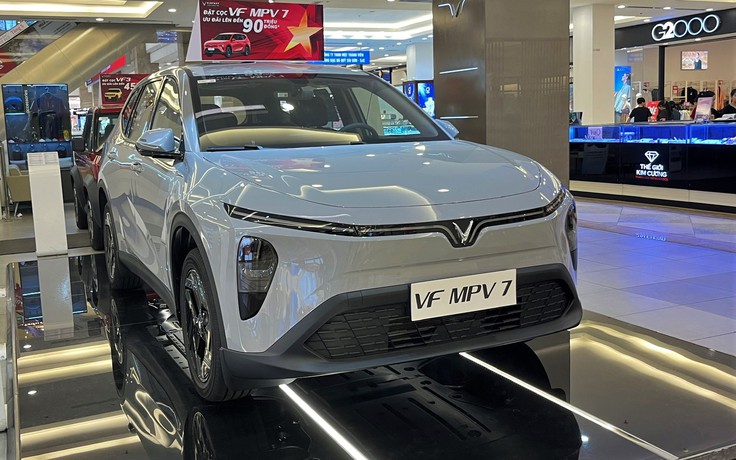 Xe gia đình cỡ nhỏ: VinFast Limo Green áp đảo, doanh số gấp đôi nhóm xe xăng