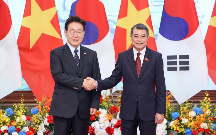 Thủ tướng Lê Minh Hưng hội kiến Tổng thống Hàn Quốc Lee Jae Myung
