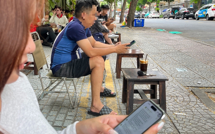 Nhiều người không biết phải làm gì nếu không có điện thoại