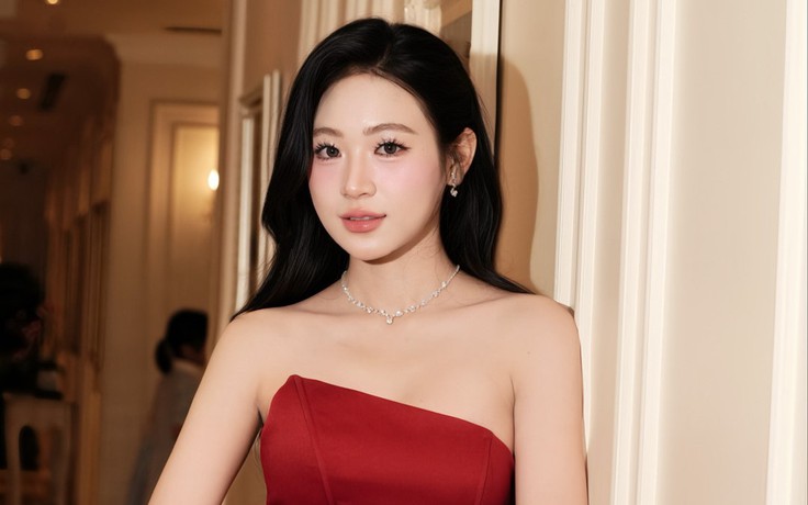 'Nàng thơ xứ Thanh' vừa giành á hậu, khẳng định tỉnh táo trước cám dỗ