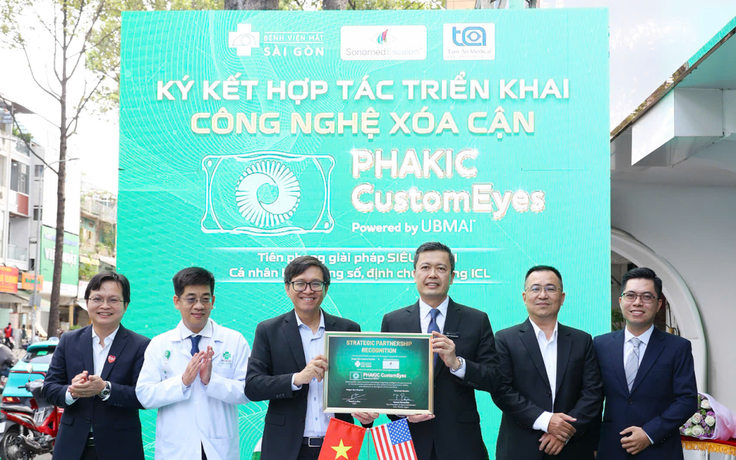 Ra mắt công nghệ xóa cận PHAKIC CustomEyes™ sử dụng siêu âm AI thông minh