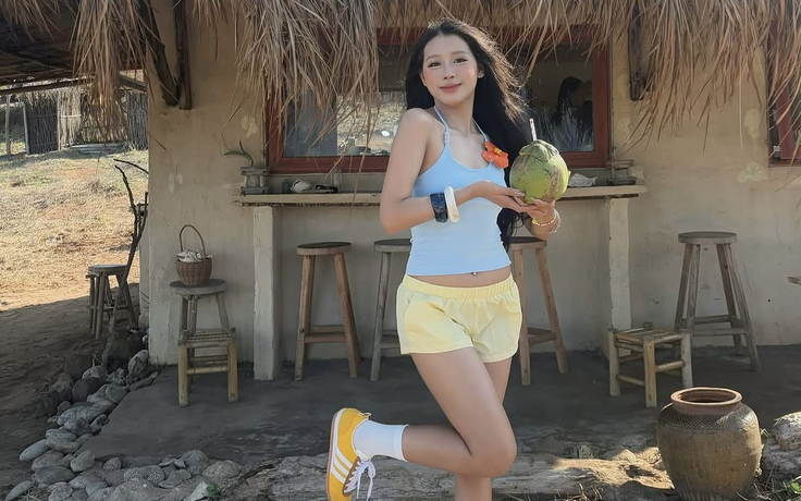 Muốn mặc trẻ trung hơn, hãy thử ngay bản phối sắc xanh và vàng