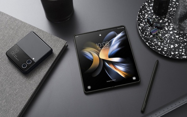 Những điều cần lưu ý trước khi xuống tiền mua điện thoại gập