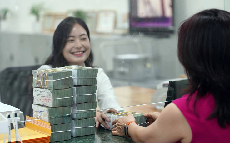 'Khoảng trống' lãi suất bao giờ lấp đầy?