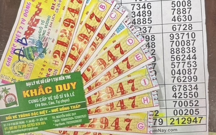 Mua ủng hộ người bán dạo, khách trúng hơn 6 tỉ đồng xổ số miền Nam