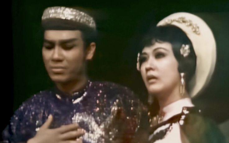 Nghệ sĩ thổn thức khi xem 'Tiếng trống Mê Linh' sau gần 50 năm