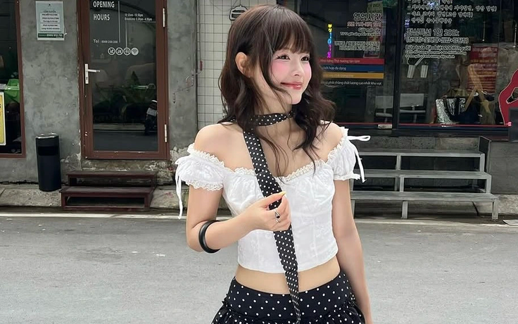 Điểm xuyết nét duyên cùng phụ kiện quàng cổ chấm bi