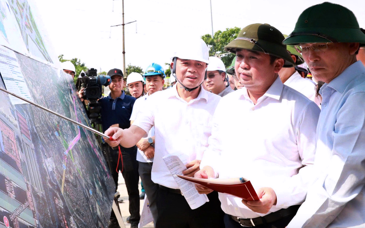 Bí thư Hà Nội 'chốt' tiến độ nút giao 'dị dạng' 785 tỉ đồng