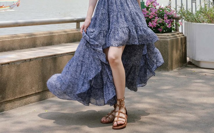 Những đôi xăng đan mùa hè đang được nàng sành điệu săn đón