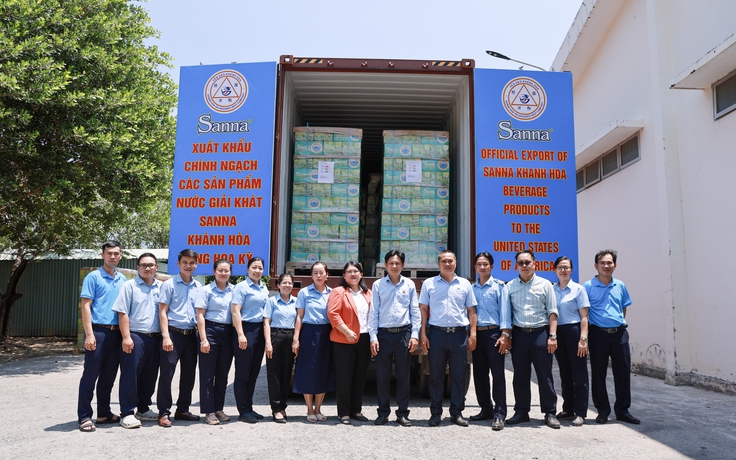 Sanna Khánh Hòa lần đầu xuất khẩu nước giải khát sang Mỹ