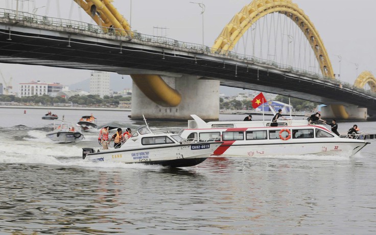 Gala 'Tổ quốc bình yên' bên sông Hàn, điểm nhấn dịp lễ 30.4 - 1.5 ở Đà Nẵng