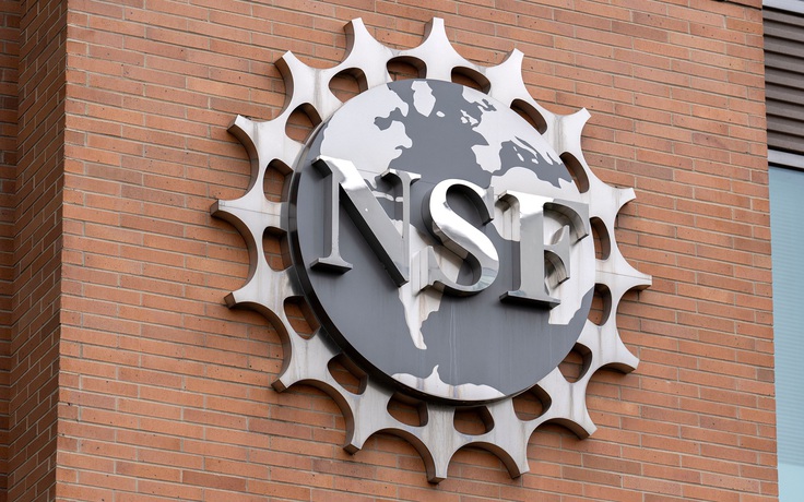 Chính quyền Trump sa thải toàn bộ Hội đồng Khoa học Quốc gia