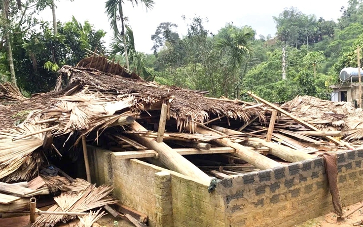 Thanh Hóa: Giông lốc cuốn sập nhà, cháu bé 13 tuổi tử vong