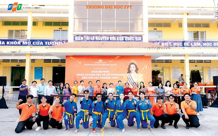 Sinh viên Trường đại học FPT mang tri thức, công nghệ và trách nhiệm đến cộng đồng