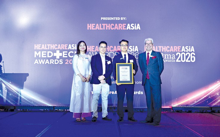 Long Châu tiếp tục 'giữ chuỗi' là nhà thuốc Việt Nam 2 năm liên tiếp thắng giải thưởng lớn tại Healthcare Asia Pharma Award