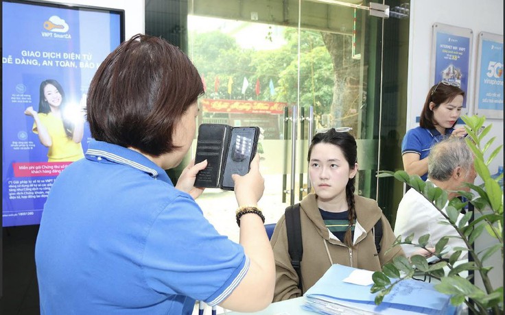 Đã xác thực SIM, vì sao vẫn phải xác nhận chính chủ?