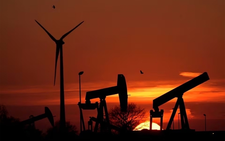 Giá xăng dầu hôm nay 3.4.2026: Dầu thô tăng