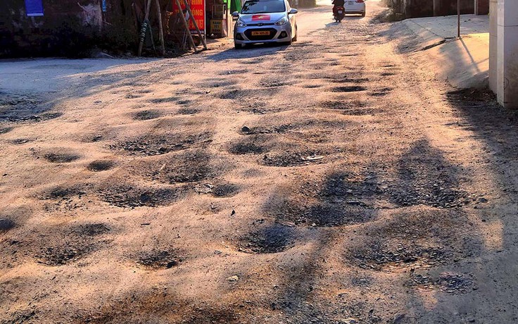 Khổ sở vì đường nâng cấp rồi bỏ dở