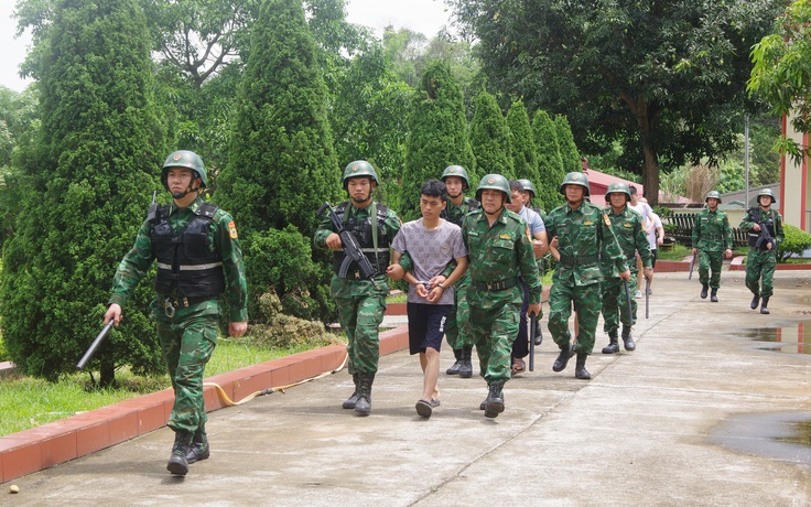 Triệt phá đường dây đưa người Trung Quốc xuất cảnh trái phép