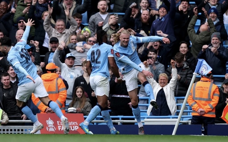 Haaland lập hattrick, Man City thắng đậm khó tin Liverpool trong ngày HLV Guardiola ngồi khán đài
