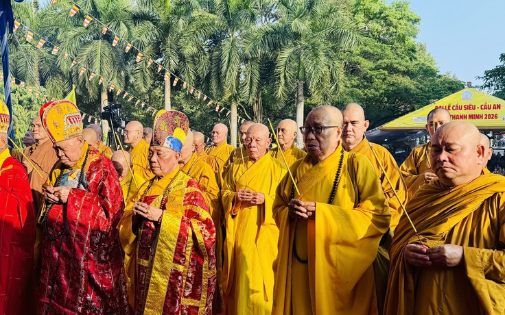 Hơn 3.000 người dân TP.HCM tham gia đại lễ cầu siêu, cầu an tiết thanh minh