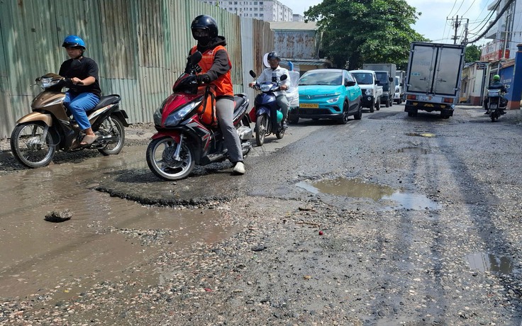 Đường xuống cấp cần sửa chữa