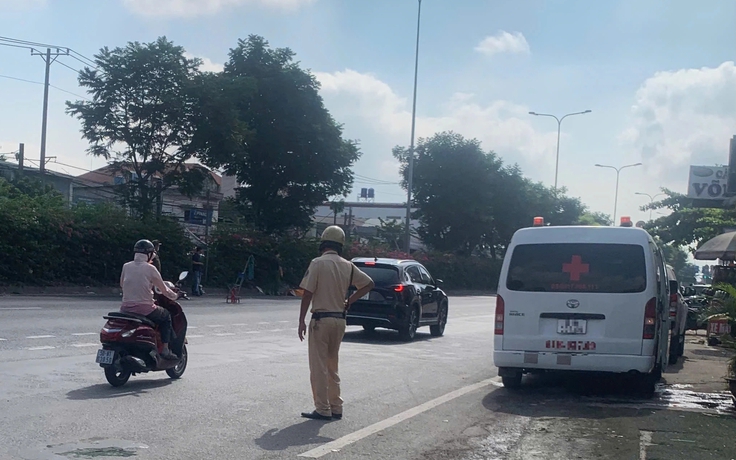 TP.HCM: Truy tìm ô tô tông người đàn ông tử vong trên đường Đỗ Mười