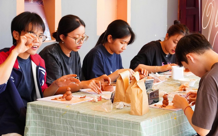 Đưa gốm Bàu Trúc bước vào đời sống hiện đại