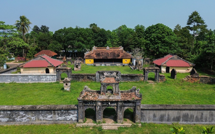Di tích điện Voi Ré, nơi thờ voi chiến triều Nguyễn, đang xuống cấp